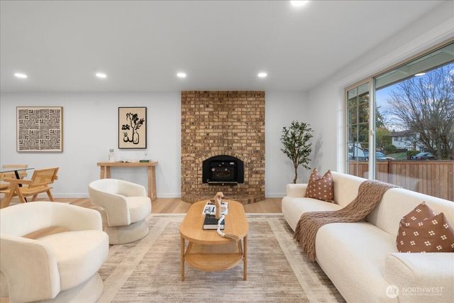 6651 E Grandview Avenue, Tacoma, WA 98404