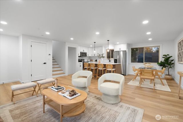 6651 E Grandview Avenue, Tacoma, WA 98404