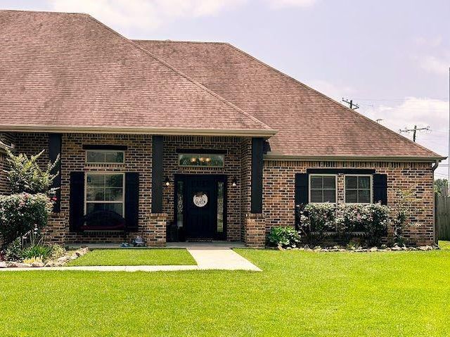 114 Wood Ridge Drive, Nederland, TX 77627