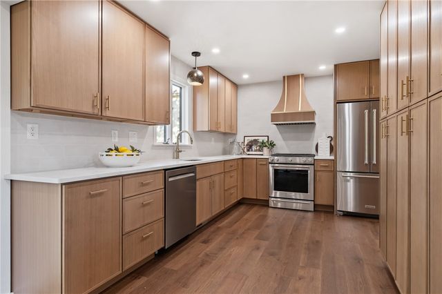 129 River Ave, Sewickley, PA 15143