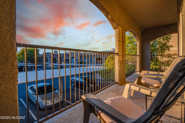1500 E Pusch Wilderness Dr Unit 8204, Tucson, AZ 85737