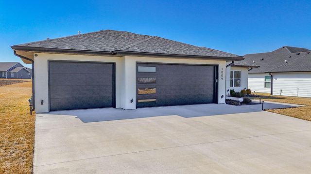 1009 SPYGLASS CT, Columbia, MO 65201