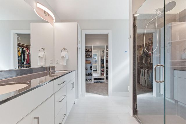 1009 SPYGLASS CT, Columbia, MO 65201