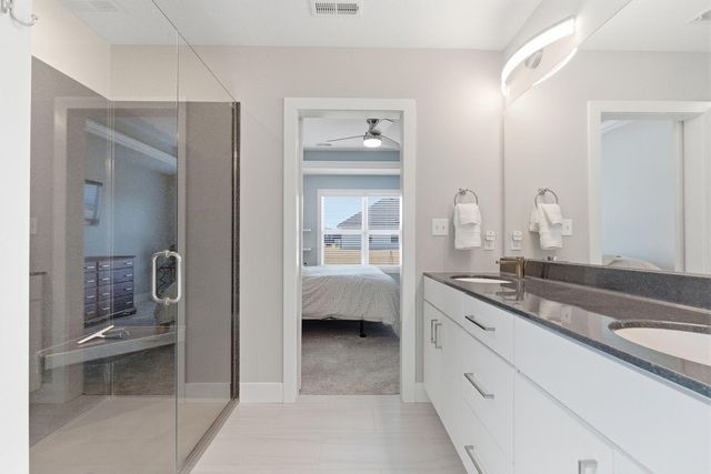 1009 SPYGLASS CT, Columbia, MO 65201