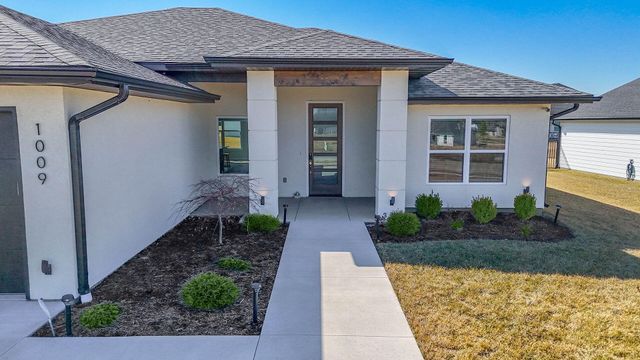 1009 SPYGLASS CT, Columbia, MO 65201