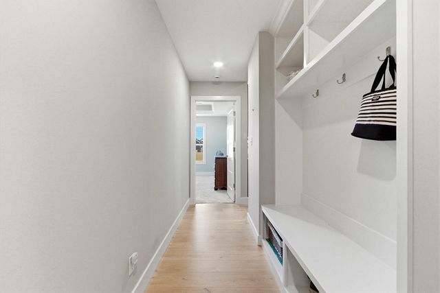 1009 SPYGLASS CT, Columbia, MO 65201