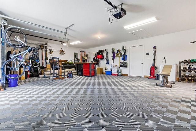 1009 SPYGLASS CT, Columbia, MO 65201