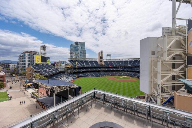 325 7Th 2304, San Diego, CA 92101