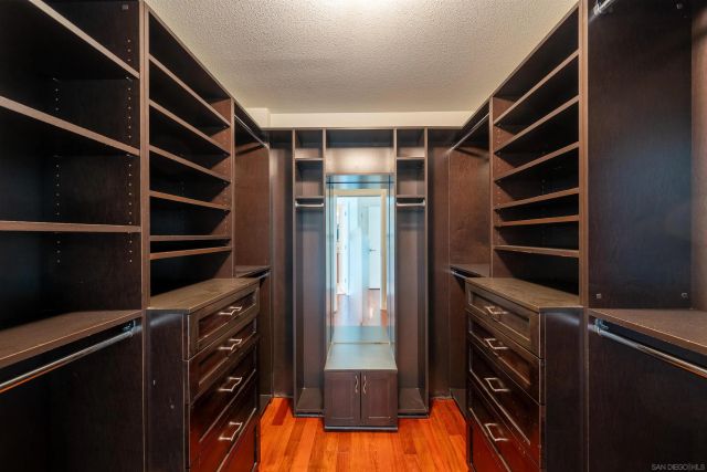 325 7Th 2304, San Diego, CA 92101