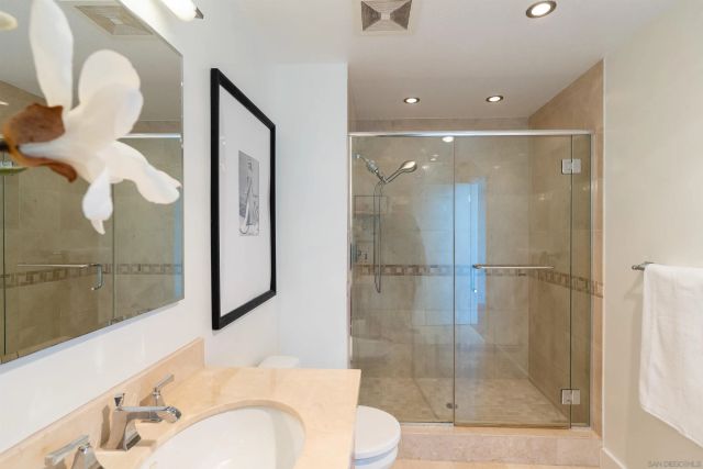325 7Th 2304, San Diego, CA 92101