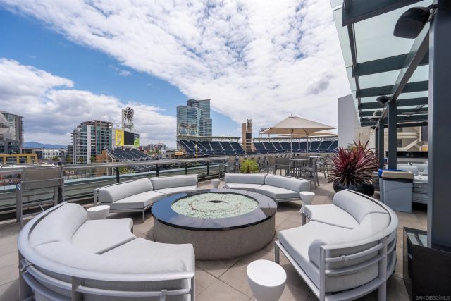 325 7Th 2304, San Diego, CA 92101