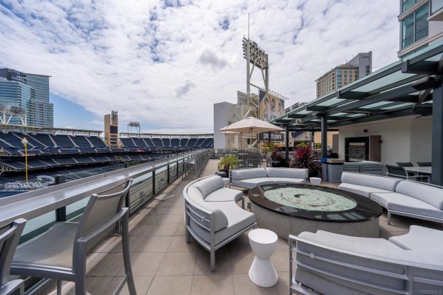 325 7Th 2304, San Diego, CA 92101