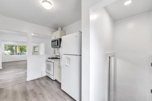 1465 CEDAR STREET, Green Bay, WI 54302
