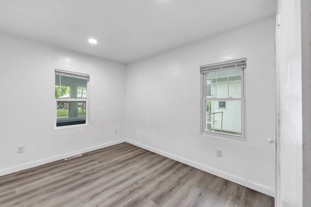 1465 CEDAR STREET, Green Bay, WI 54302