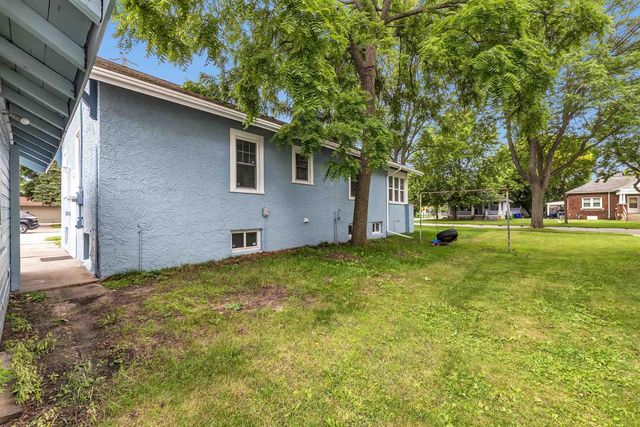 1465 CEDAR STREET, Green Bay, WI 54302