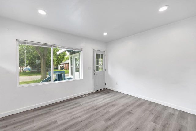 1465 CEDAR STREET, Green Bay, WI 54302