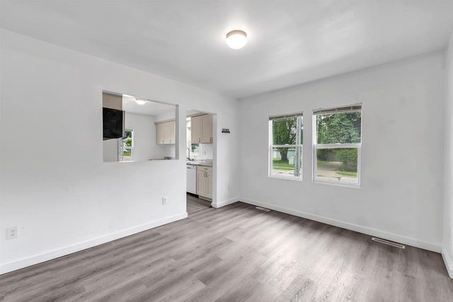 1465 CEDAR STREET, Green Bay, WI 54302