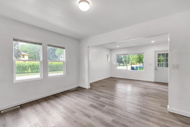 1465 CEDAR STREET, Green Bay, WI 54302