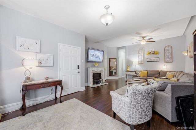 963 70th Street, Brooklyn, NY 11228
