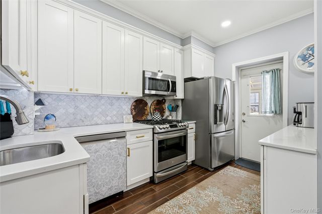 963 70th Street, Brooklyn, NY 11228