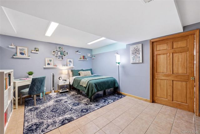 963 70th Street, Brooklyn, NY 11228
