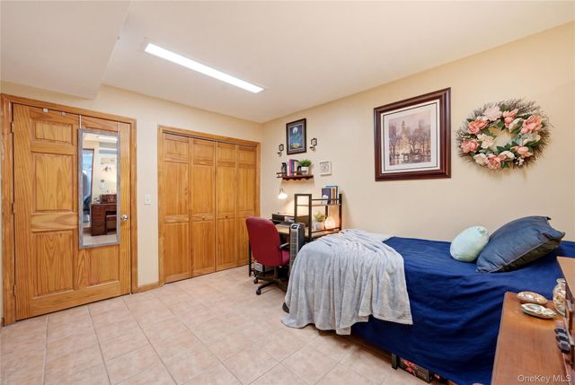 963 70th Street, Brooklyn, NY 11228