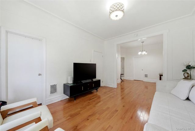 963 70th Street, Brooklyn, NY 11228