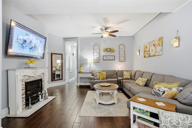 963 70th Street, Brooklyn, NY 11228