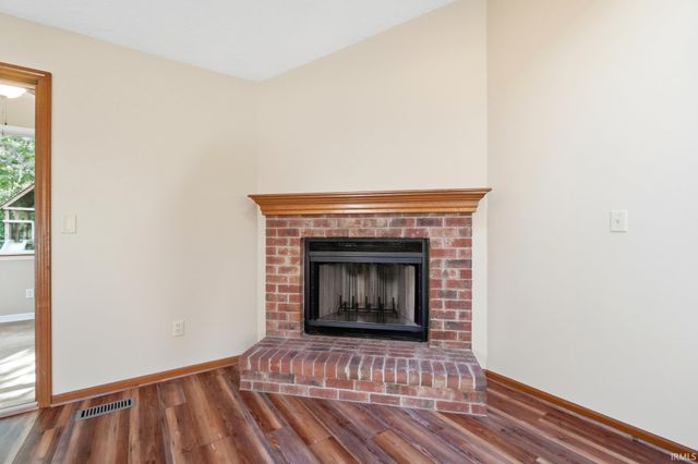 9615 Mariners Ridge Drive, Fort Wayne, IN 46819