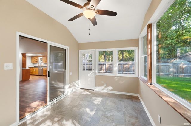 9615 Mariners Ridge Drive, Fort Wayne, IN 46819