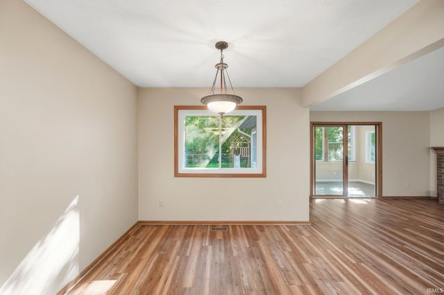 9615 Mariners Ridge Drive, Fort Wayne, IN 46819