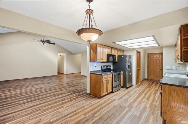 9615 Mariners Ridge Drive, Fort Wayne, IN 46819