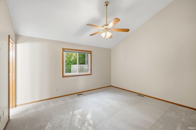 9615 Mariners Ridge Drive, Fort Wayne, IN 46819