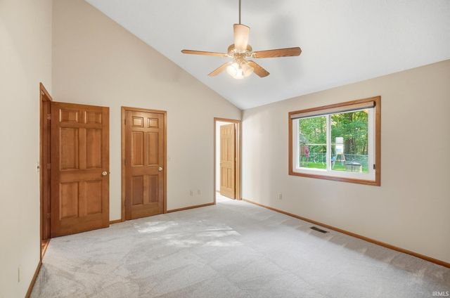 9615 Mariners Ridge Drive, Fort Wayne, IN 46819