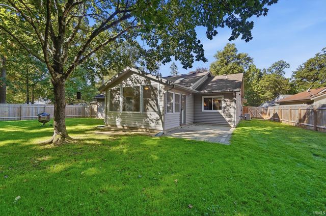 9615 Mariners Ridge Drive, Fort Wayne, IN 46819