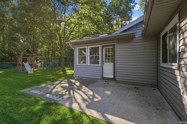 9615 Mariners Ridge Drive, Fort Wayne, IN 46819