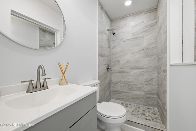 8628 BLARNEY STONE Court, Jacksonville, FL 32216