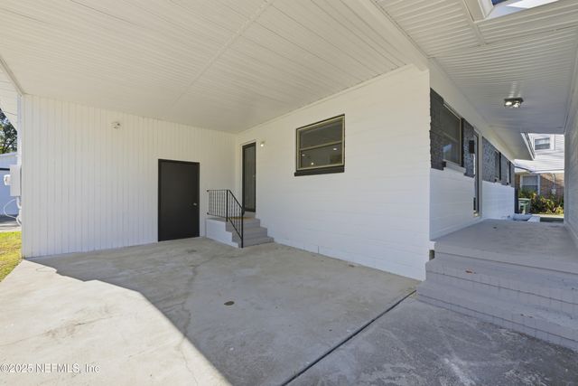 8628 BLARNEY STONE Court, Jacksonville, FL 32216