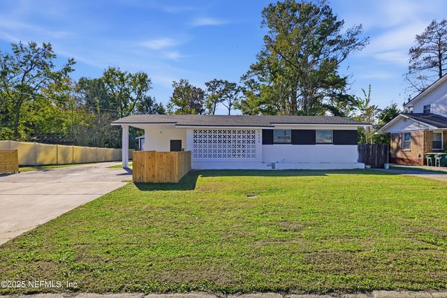 8628 BLARNEY STONE Court, Jacksonville, FL 32216