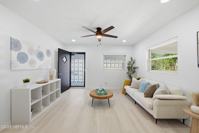 8628 BLARNEY STONE Court, Jacksonville, FL 32216