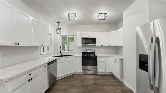 38502 Csah 30, Eden Valley, MN 55329