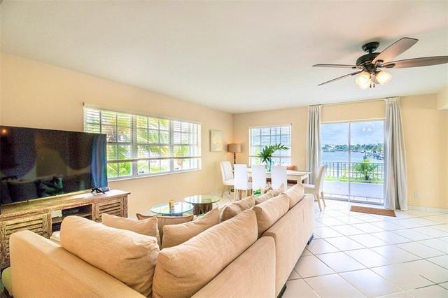 355 Virginia Street 1, Hollywood, FL 33019