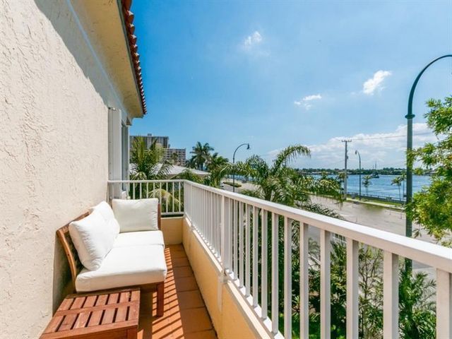 355 Virginia Street 1, Hollywood, FL 33019