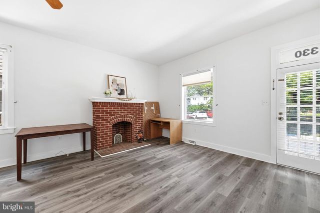 330 SOMERSET ST, Gloucester City, NJ 08030