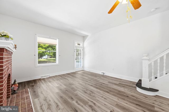 330 SOMERSET ST, Gloucester City, NJ 08030