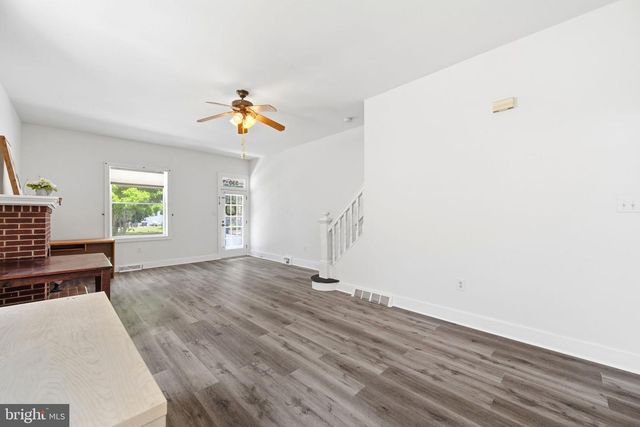 330 SOMERSET ST, Gloucester City, NJ 08030