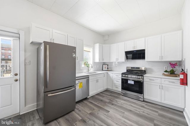 330 SOMERSET ST, Gloucester City, NJ 08030