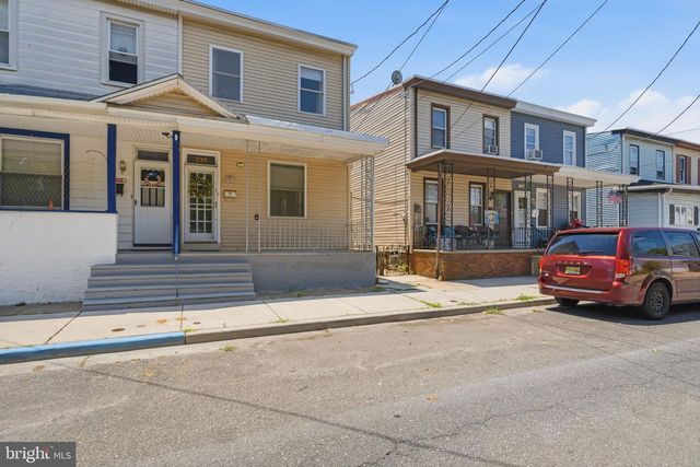 330 SOMERSET ST, Gloucester City, NJ 08030