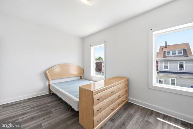 330 SOMERSET ST, Gloucester City, NJ 08030