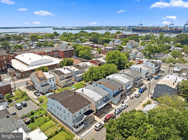 330 SOMERSET ST, Gloucester City, NJ 08030